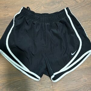 Nike Womens Tempo running shorts - black/s